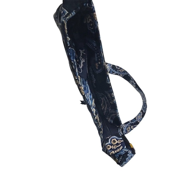 VERA BRADLEY Windsor Navy Paisley HIPSTER Crossbody Bag Purse Retired Patern GUC - Picture 4 of 13